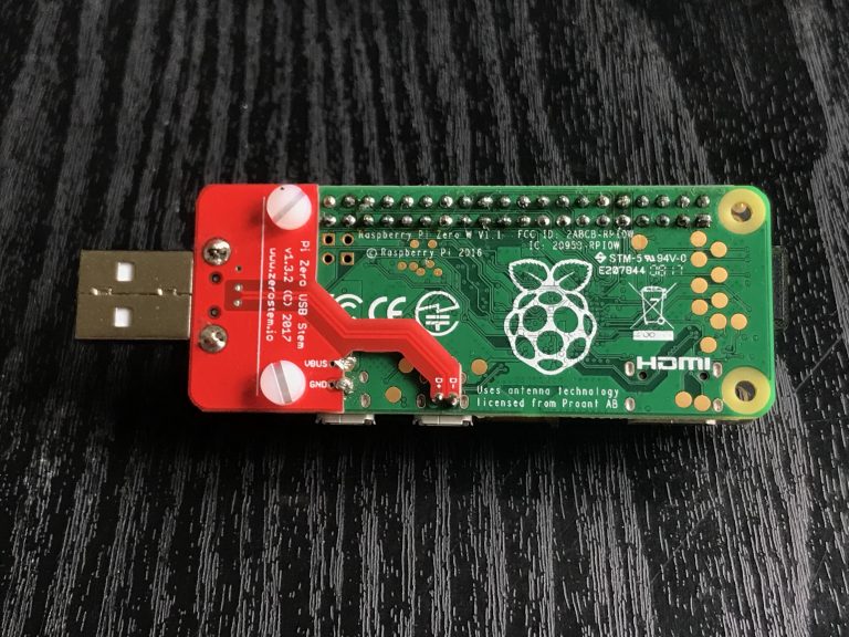 Raspberry Pi Zero with USB stem : back